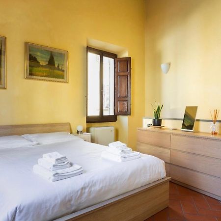 Cozy Classic Italian House Near Santa Croce, On The Lungarno Apartment Firenze Bagian luar foto