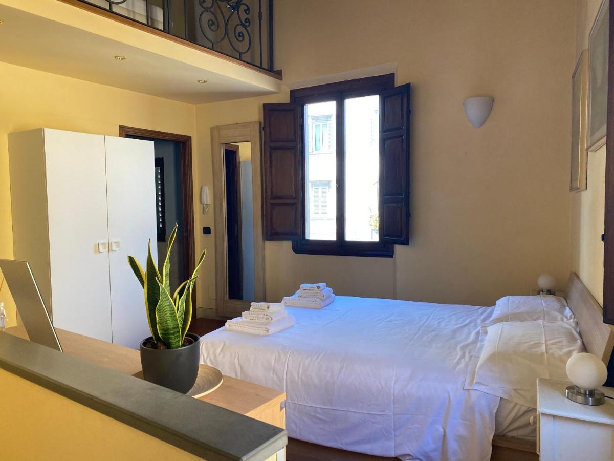 Cozy Classic Italian House Near Santa Croce, On The Lungarno Apartment Firenze Bagian luar foto