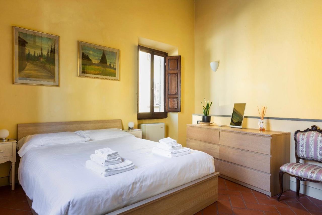 Cozy Classic Italian House Near Santa Croce, On The Lungarno Apartment Firenze Bagian luar foto