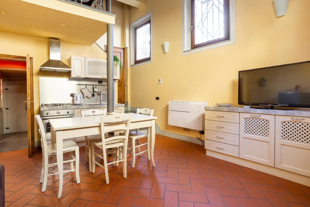 Cozy Classic Italian House Near Santa Croce, On The Lungarno Apartment Firenze Bagian luar foto