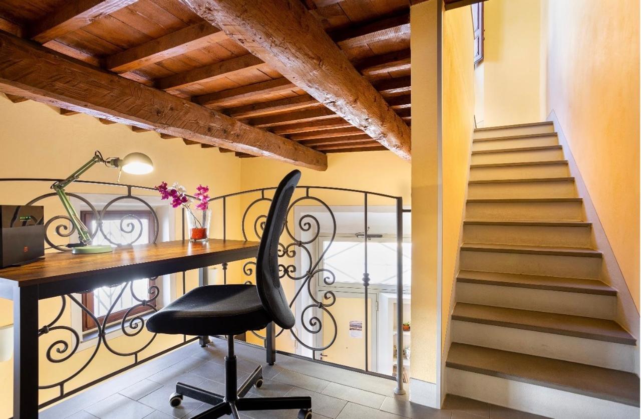 Cozy Classic Italian House Near Santa Croce, On The Lungarno Apartment Firenze Bagian luar foto
